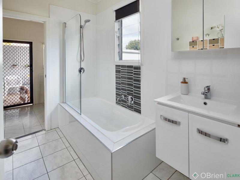 1/14 Church Street, Drouin VIC 3818