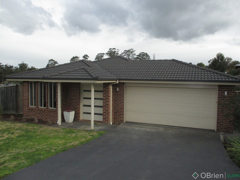 20 Monica Drive, Drouin VIC 3818