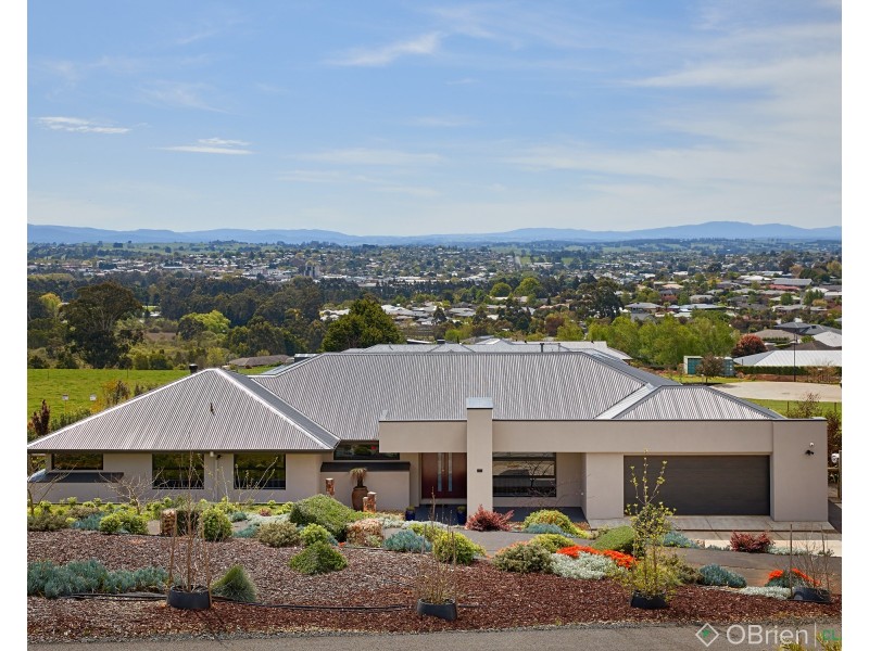 14 Emerald Drive, Warragul VIC 3820