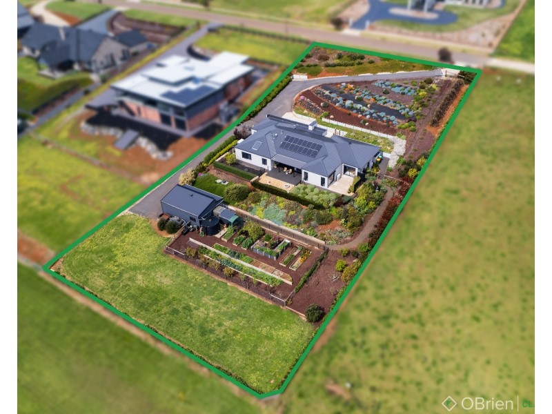 14 Emerald Drive, Warragul VIC 3820