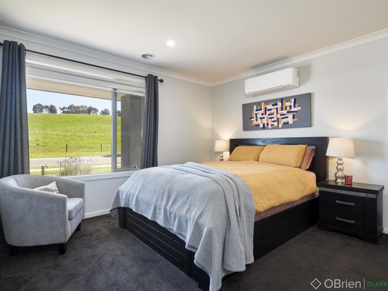 13 Streeton Drive, Warragul VIC 3820