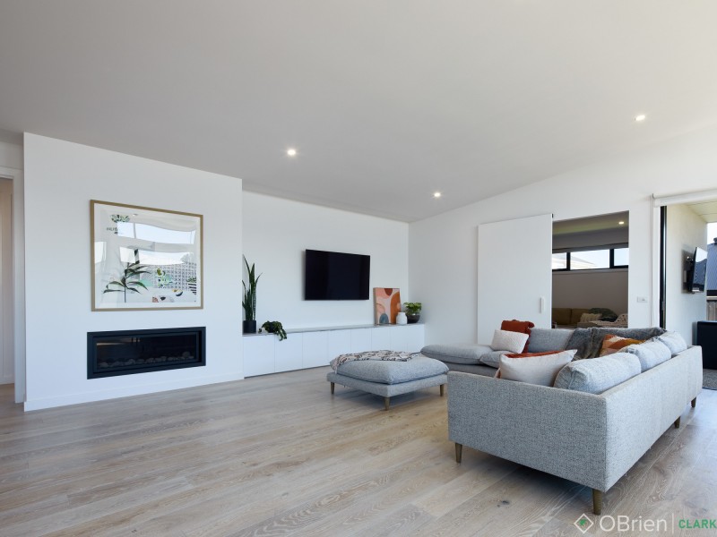 13 Peppercorn Crescent, Warragul VIC 3820