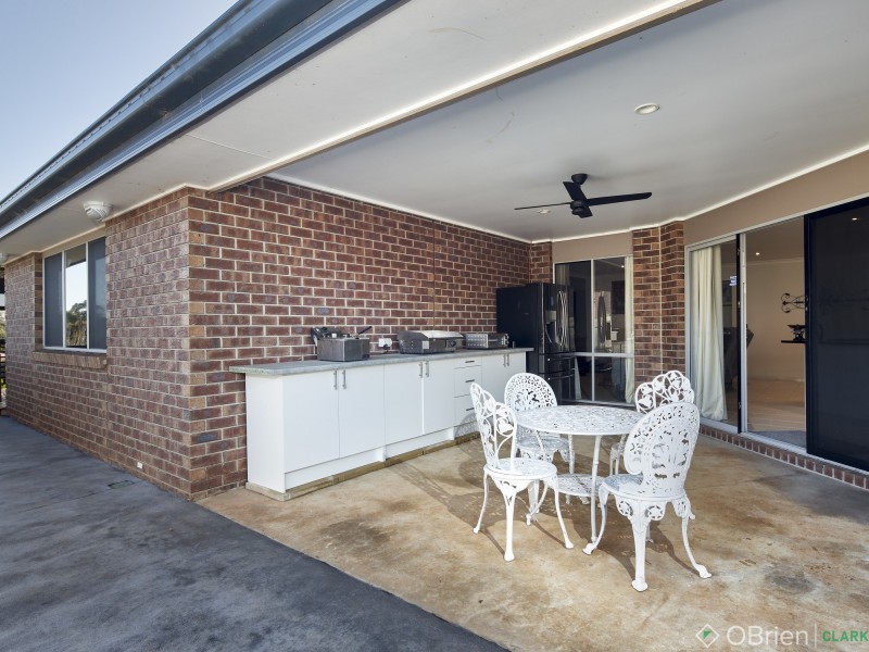 32 Kensington Square, Drouin VIC 3818