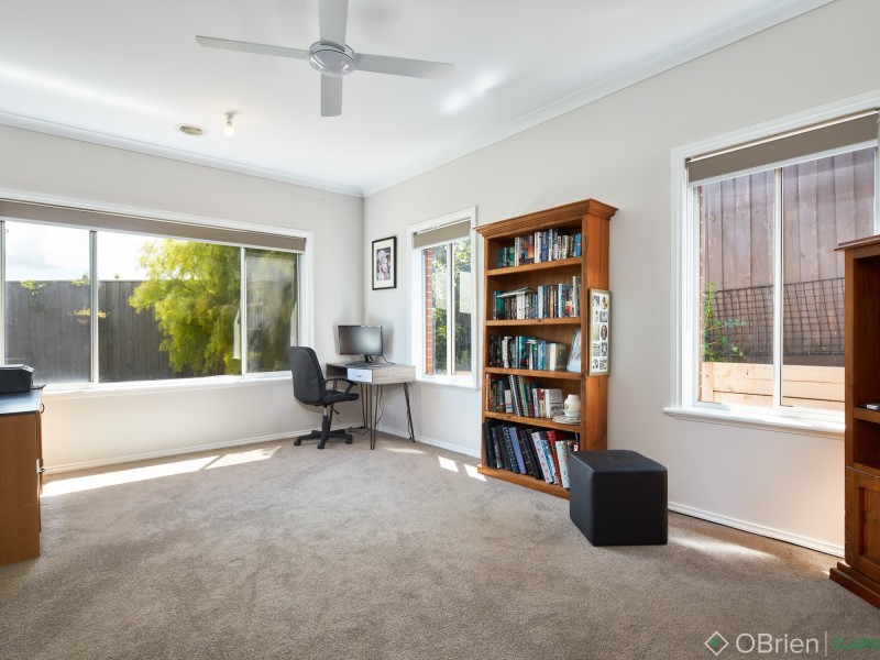 6 Terracini Court, Drouin VIC 3818