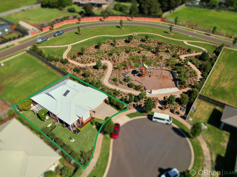 6 Terracini Court, Drouin VIC 3818