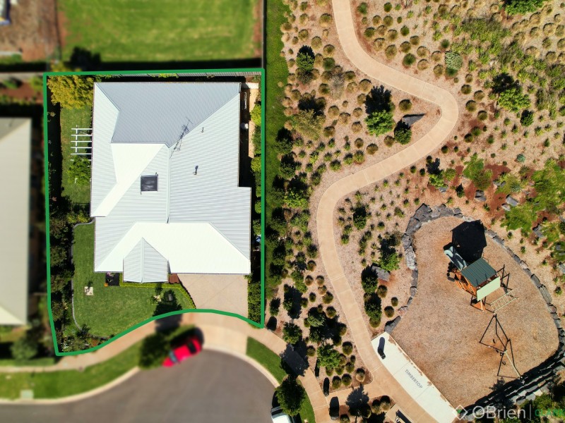 6 Terracini Court, Drouin VIC 3818