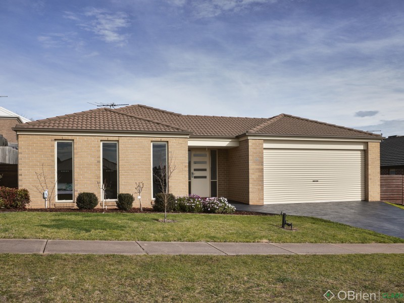 55 Cook Street, Drouin VIC 3818