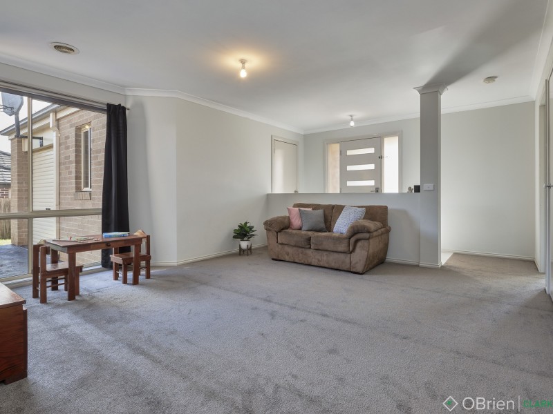 55 Cook Street, Drouin VIC 3818