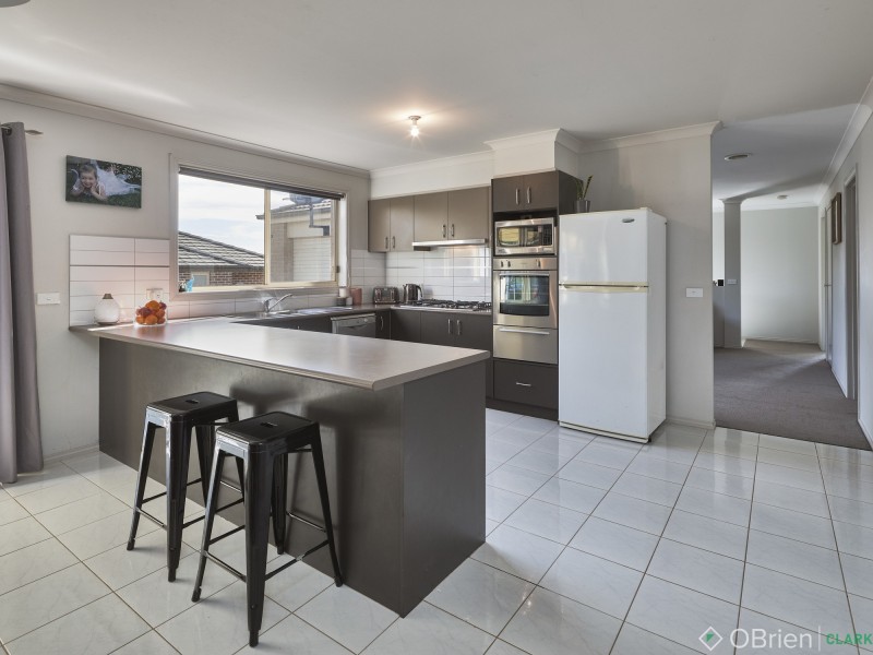 55 Cook Street, Drouin VIC 3818