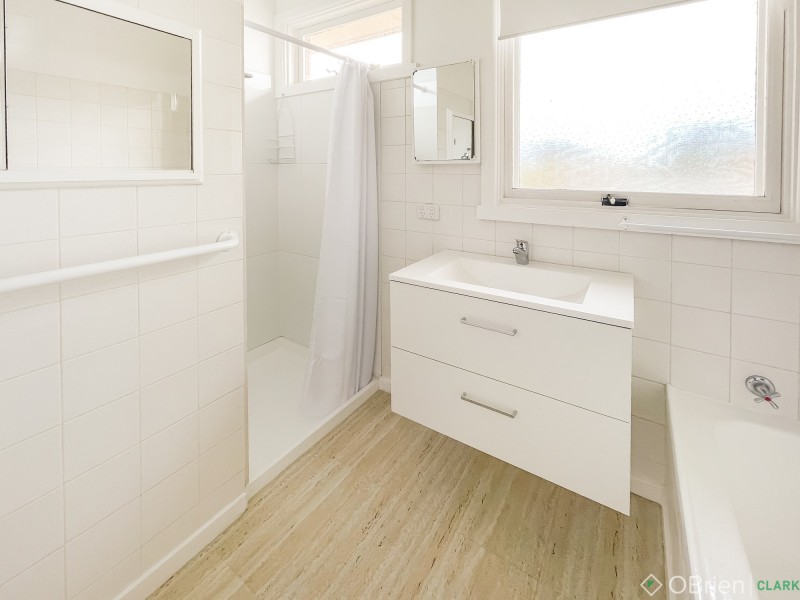 38-40 Church Street, Drouin VIC 3818