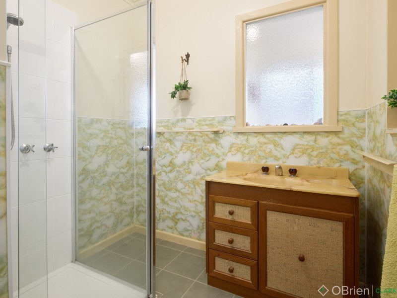 24 Fairchild Street, Drouin VIC 3818