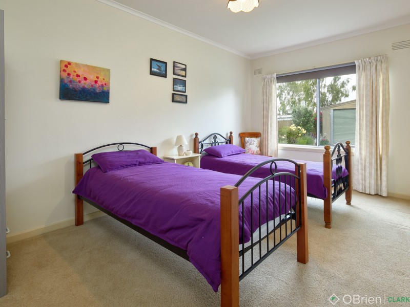 24 Fairchild Street, Drouin VIC 3818