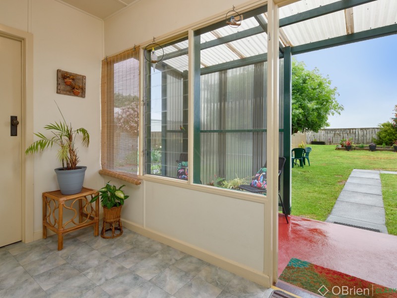 24 Fairchild Street, Drouin VIC 3818