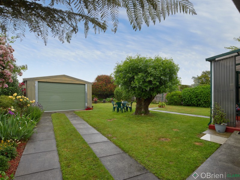 24 Fairchild Street, Drouin VIC 3818