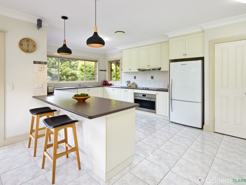 14 Camelot Court, Warragul VIC 3820