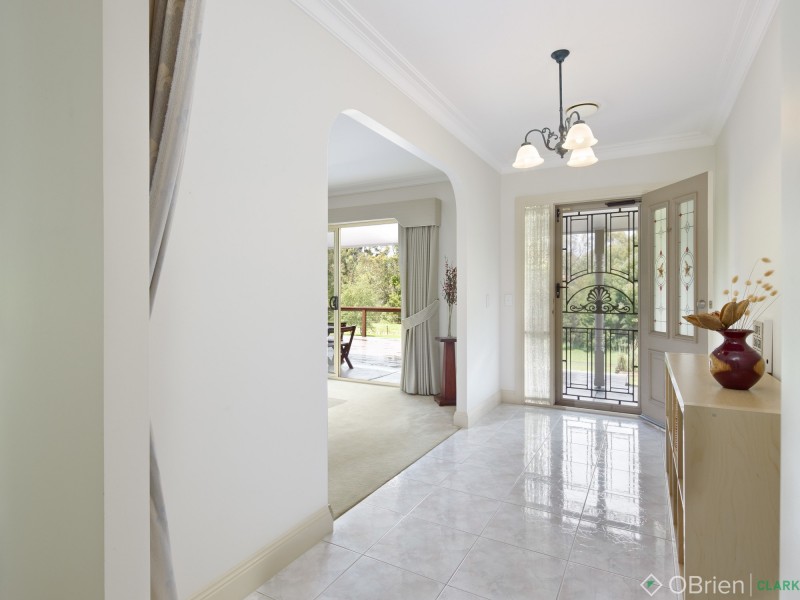 14 Camelot Court, Warragul VIC 3820