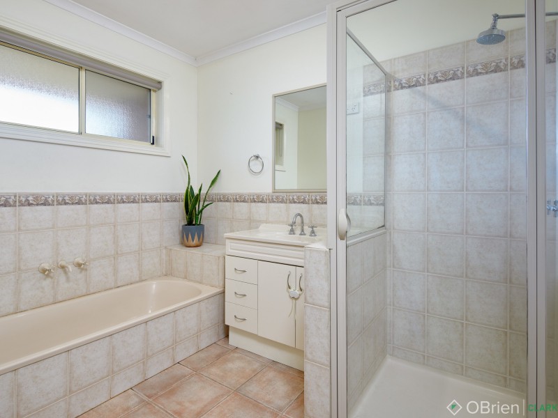 7 Maple Way, Warragul VIC 3820