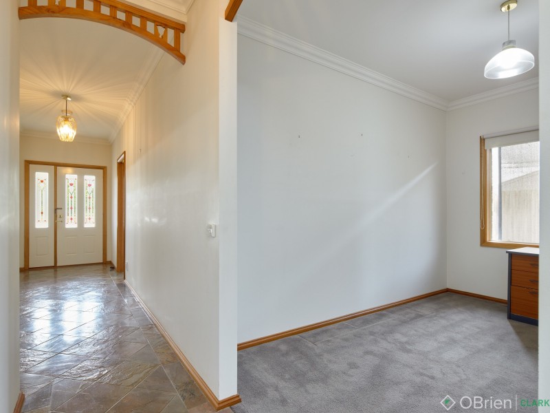 7 Emma Close, Drouin VIC 3818