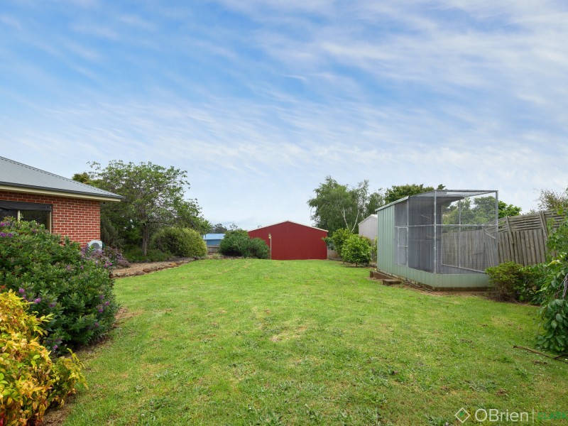 7 Emma Close, Drouin VIC 3818