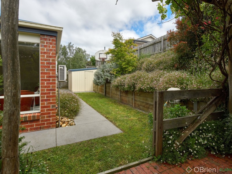 9 Manikato Drive, Drouin VIC 3818