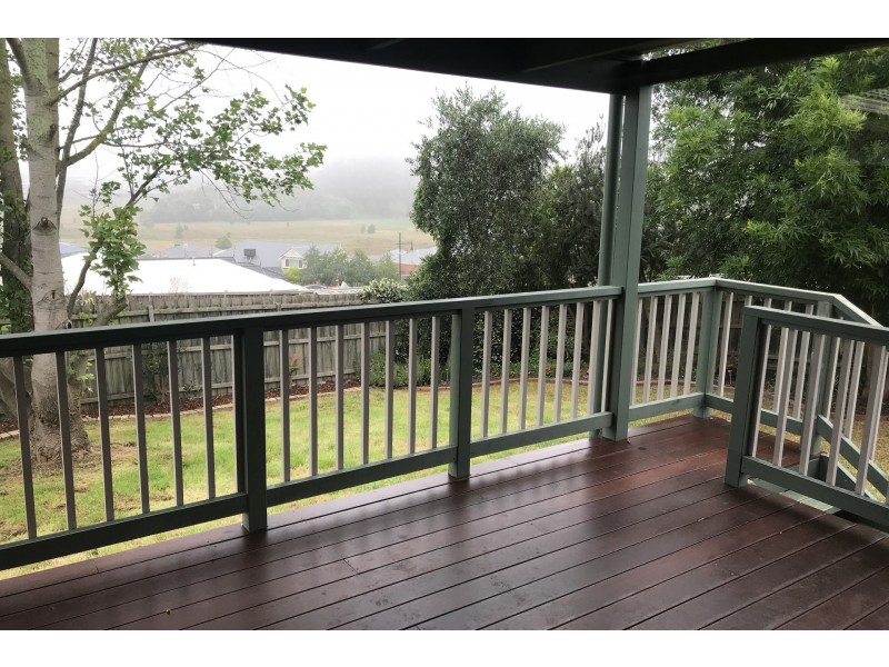8 Gerrard Street, Drouin VIC 3818
