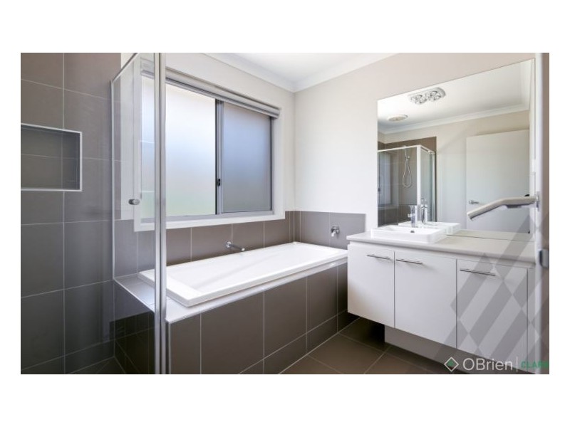 77 Silkwood Drive, Warragul VIC 3820