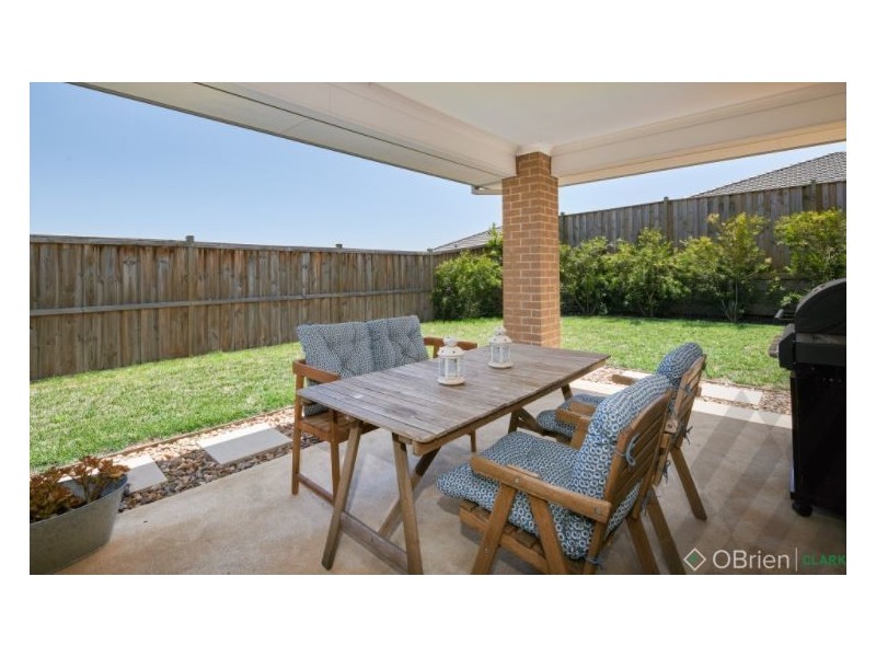 77 Silkwood Drive, Warragul VIC 3820