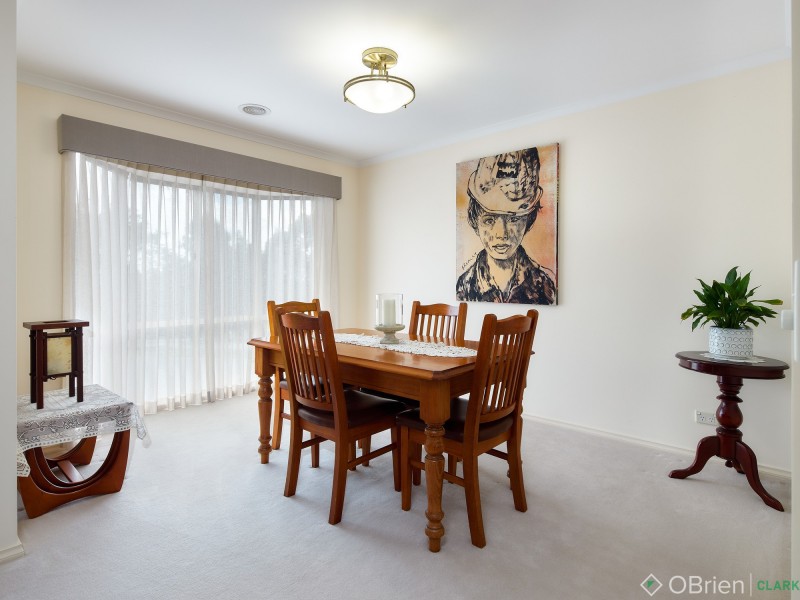 5 Romano Court, Drouin VIC 3818
