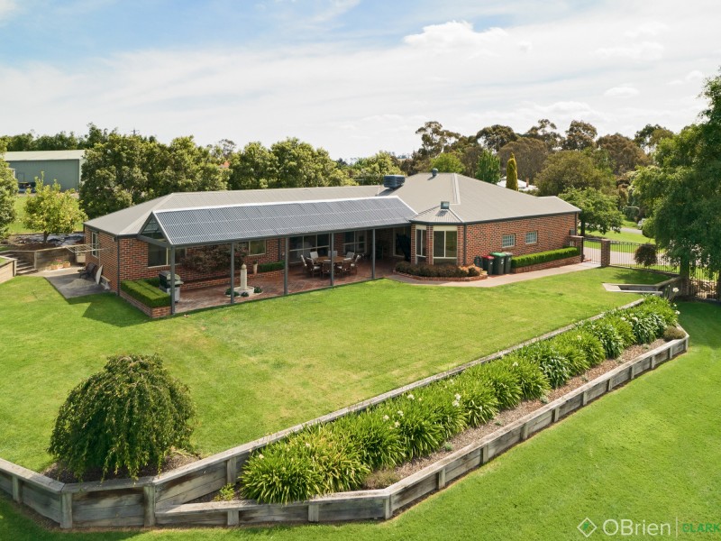 5 Romano Court, Drouin VIC 3818
