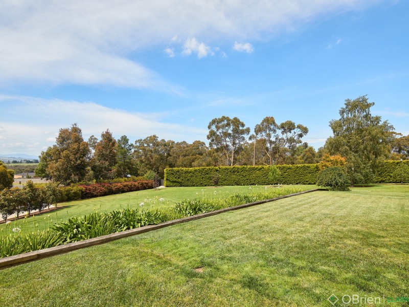 5 Romano Court, Drouin VIC 3818
