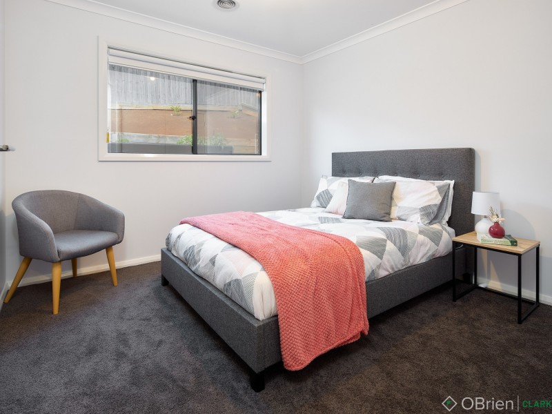 7 Shae Crescent, Drouin VIC 3818