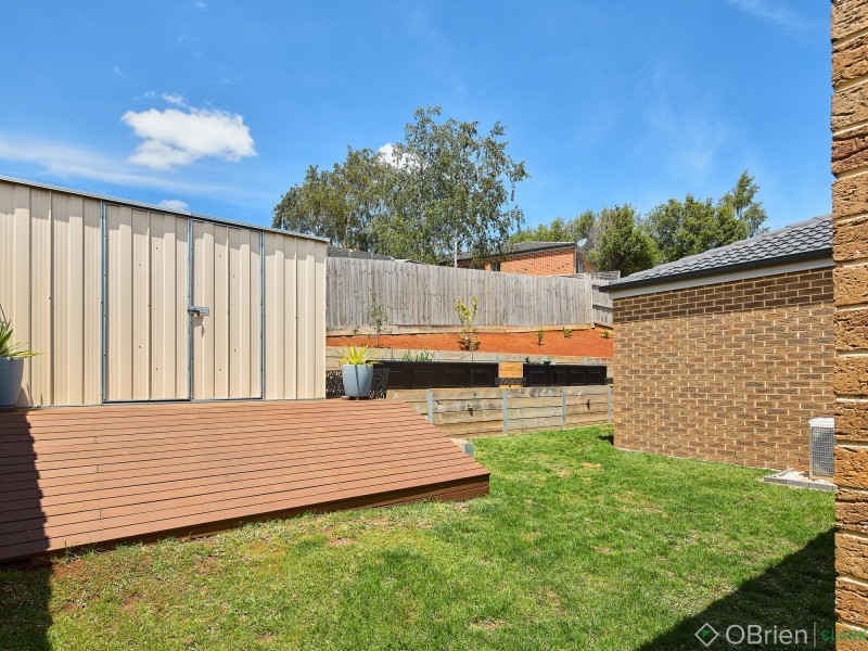 7 Shae Crescent, Drouin VIC 3818