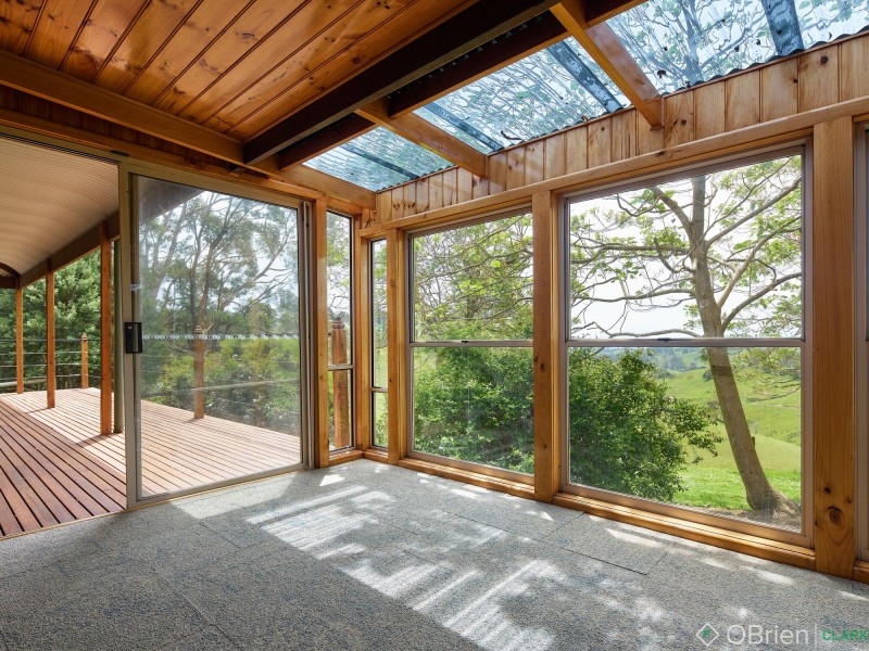33 Grand Ridge Road, Seaview VIC 3821