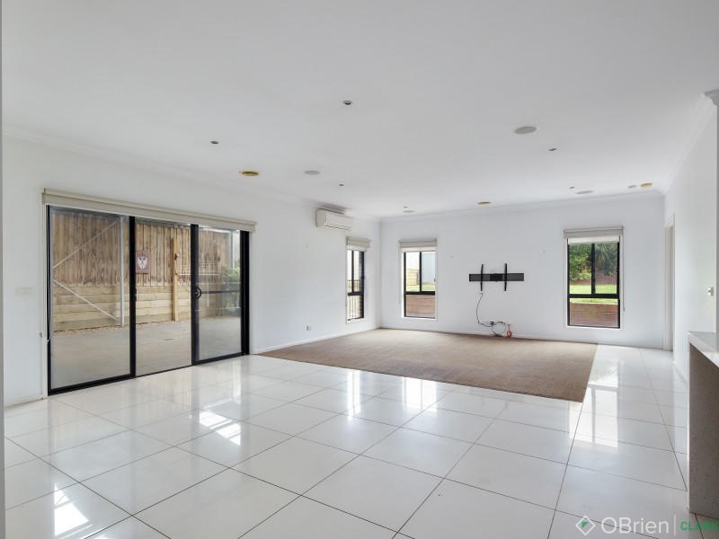 11 Atkinson Court, Warragul VIC 3820