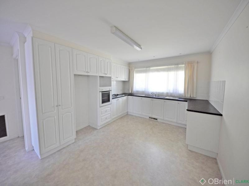 4 Main South Road, Drouin VIC 3818