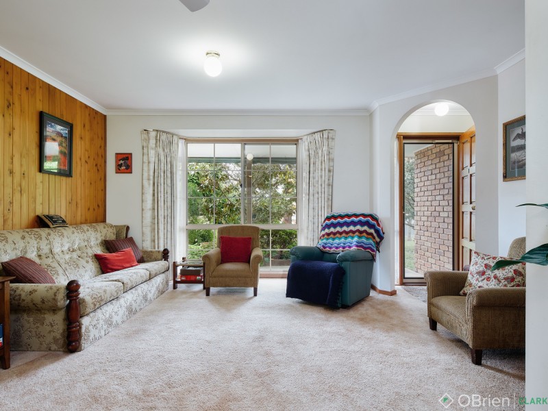 1/2 Wolff Street, Drouin VIC 3818