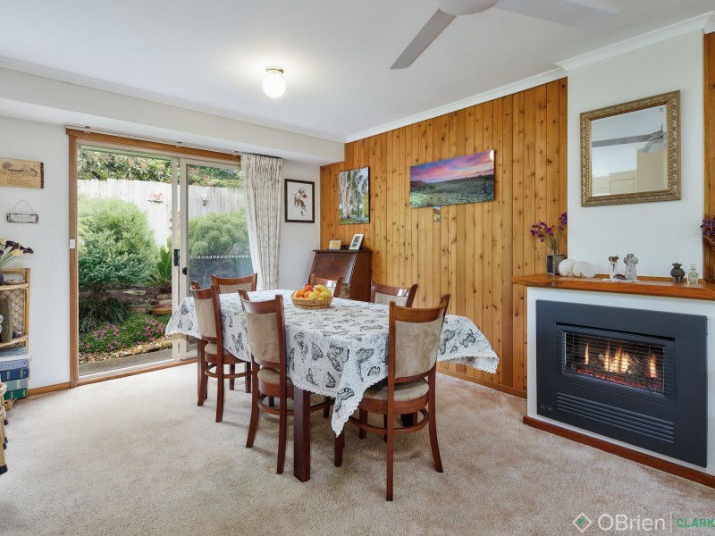 1/2 Wolff Street, Drouin VIC 3818