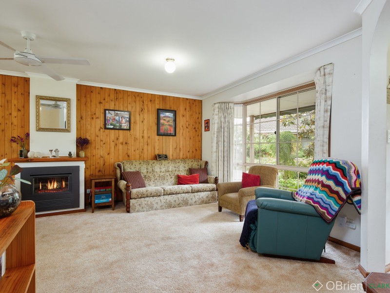 1/2 Wolff Street, Drouin VIC 3818