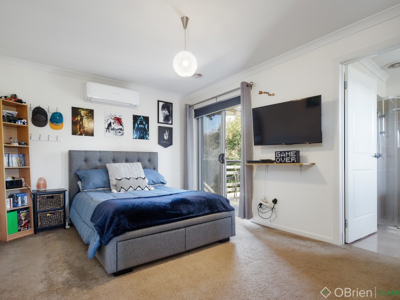 6 Kamanari Court, Drouin VIC 3818