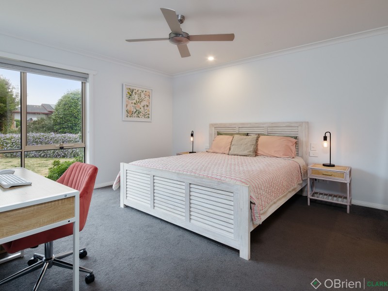 19 Eade Avenue, Warragul VIC 3820