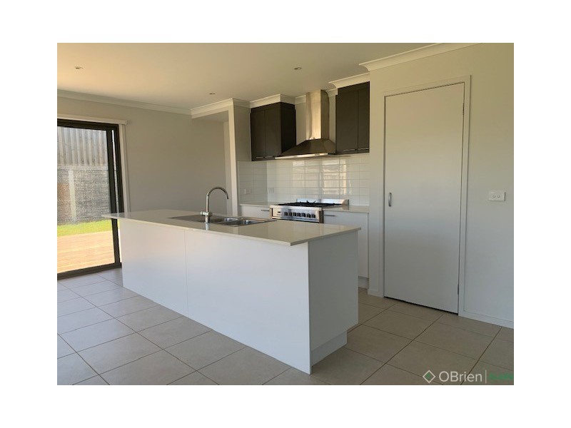 3 Lantana Avenue, Warragul VIC 3820