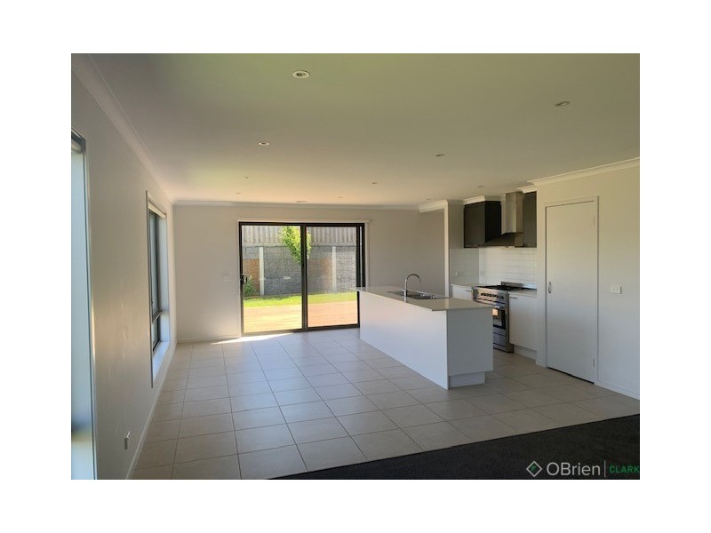 3 Lantana Avenue, Warragul VIC 3820