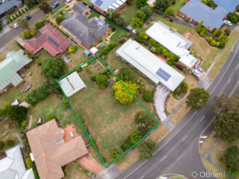 7 Jackson Drive, Drouin VIC 3818