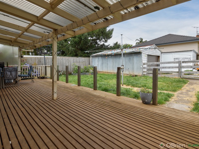 6 McClure Street, Drouin VIC 3818