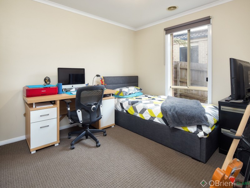 12 Palm Square, Drouin VIC 3818