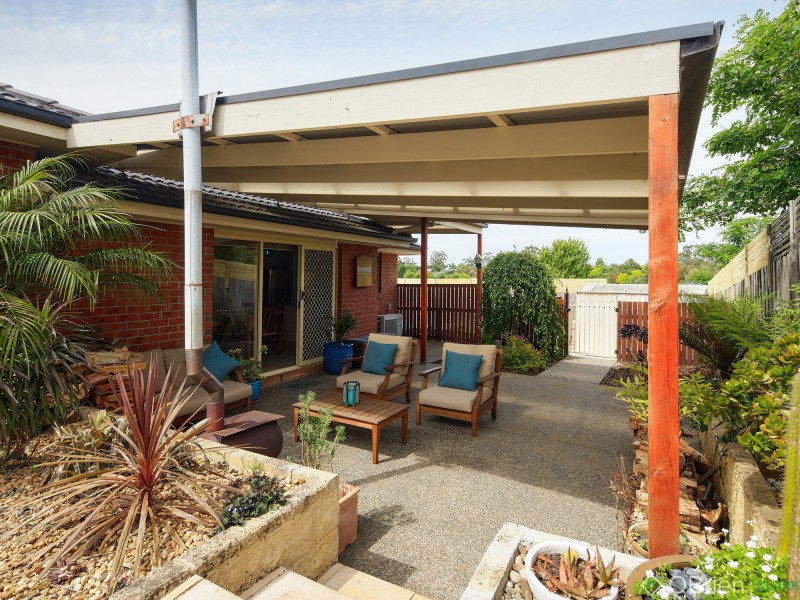 12 Palm Square, Drouin VIC 3818