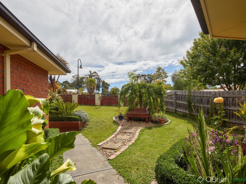 12 Palm Square, Drouin VIC 3818