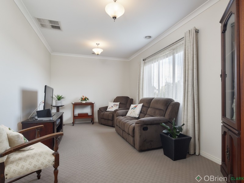 38 Monica Drive, Drouin VIC 3818
