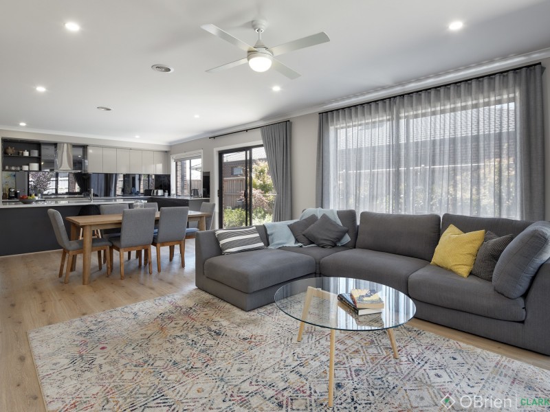 24 Boyd Avenue, Warragul VIC 3820