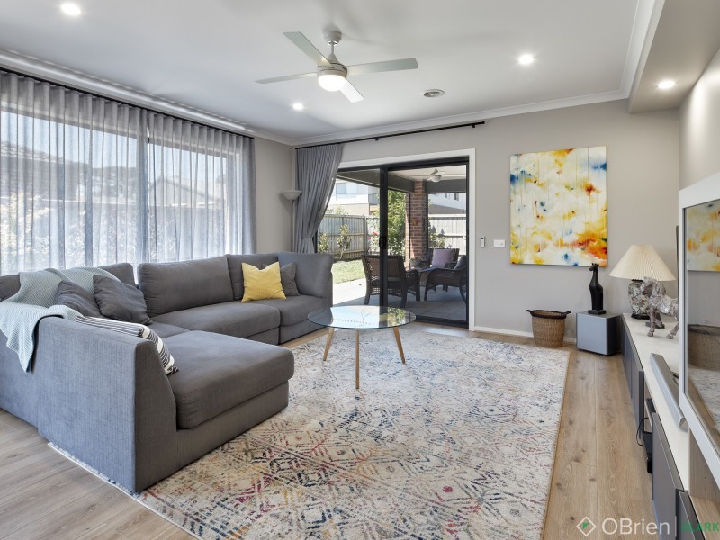 24 Boyd Avenue, Warragul VIC 3820